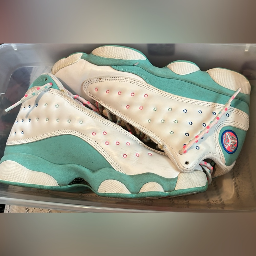 Jordan 13 Retro “Aurora Green”